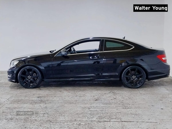Used Mercedes-Benz C-Class 2012 for sale - 76215864: Photo 11
