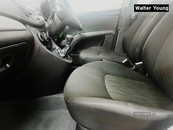 Used Hyundai i10 2011 for sale - 76359538: Photo 17