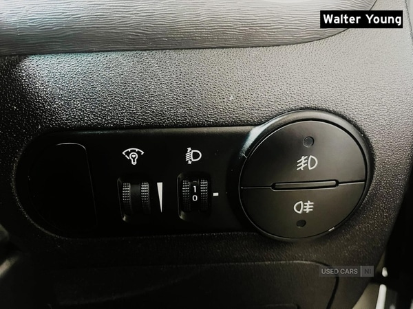 Used Hyundai i10 2011 for sale - 76359538: Photo 21