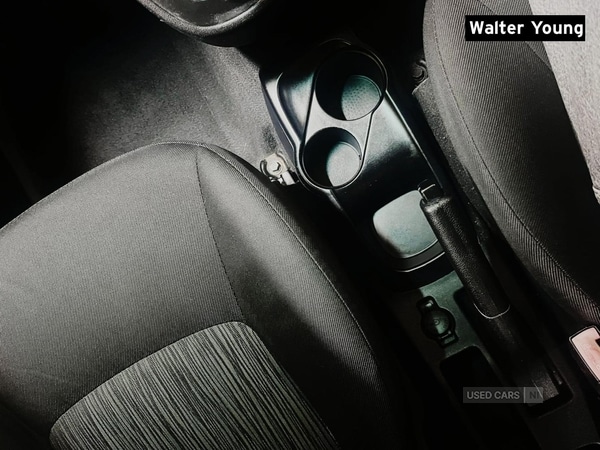 Used Hyundai i10 2011 for sale - 76359538: Photo 22