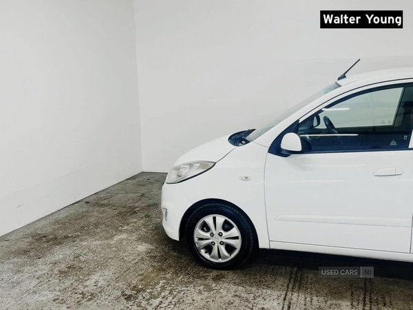Used Hyundai i10 2011 for sale - 76359538: Photo 8
