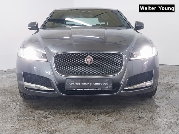 Used Jaguar XF 2017 for sale - 77884097: Photo 4