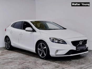 2016 - D2 [120] R DESIGN 5dr