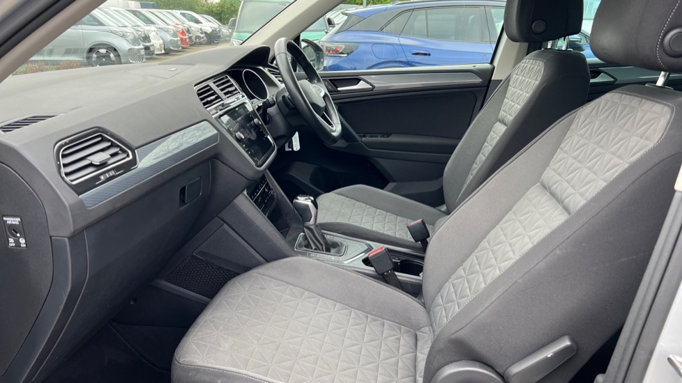 Used Volkswagen Tiguan 2022 for sale - 76640356: Photo 28