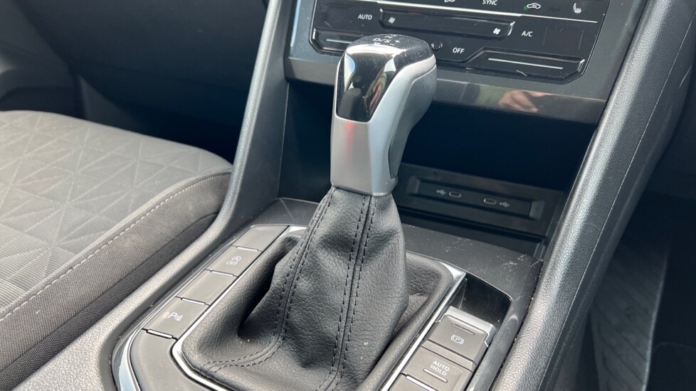 Used Volkswagen Tiguan 2022 for sale - 76640356: Photo 36