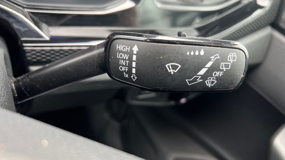 Used Volkswagen Polo 2024 for sale - 76870501: Photo 33