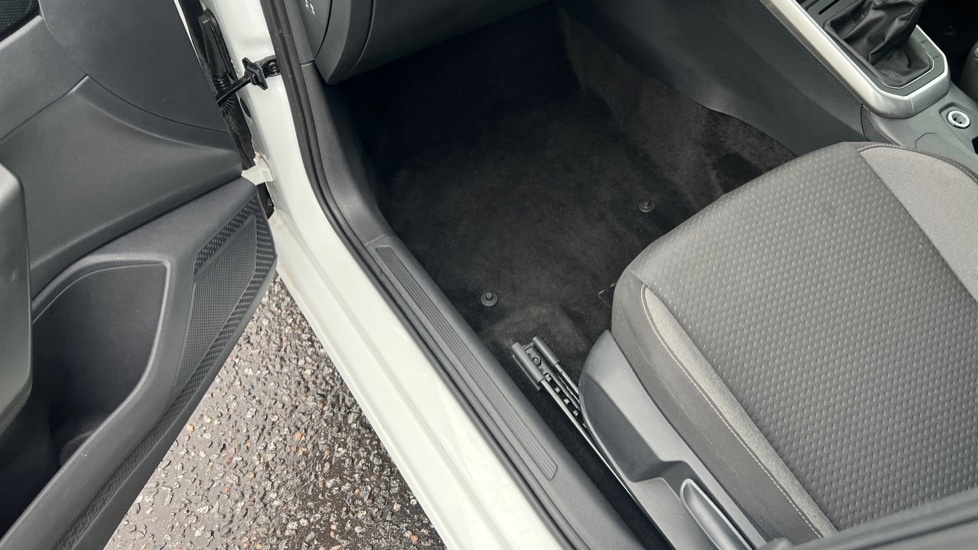 Used Volkswagen Polo 2024 for sale - 76870501: Photo 42