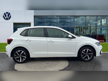 Used Volkswagen Polo 2024 for sale - 76870501: Photo