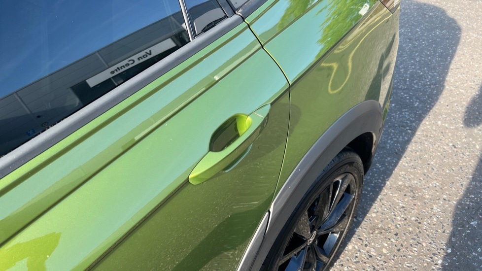 Used Volkswagen Taigo 2025 for sale - 76868425: Photo 42