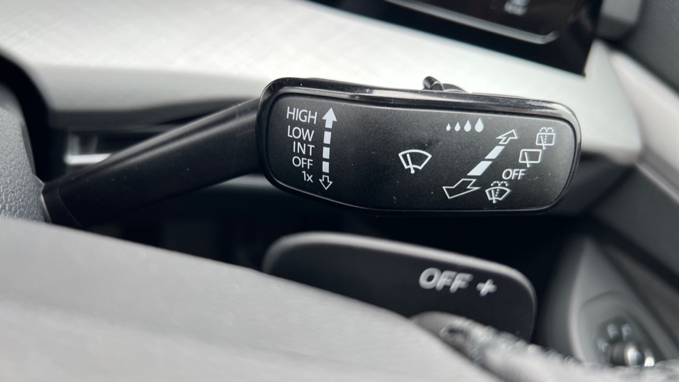 Used Volkswagen Golf 2025 for sale - 76870597: Photo 32