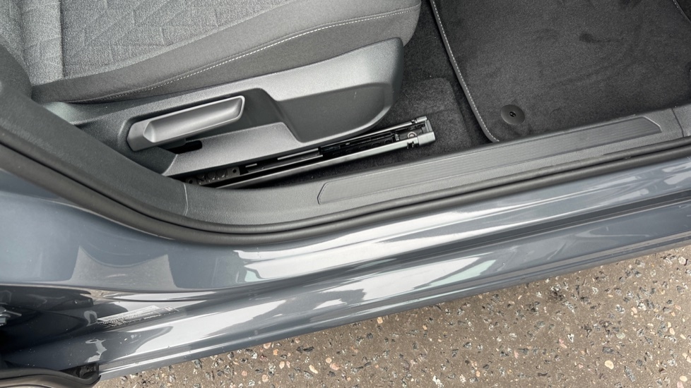 Used Volkswagen Golf 2025 for sale - 76870597: Photo 40