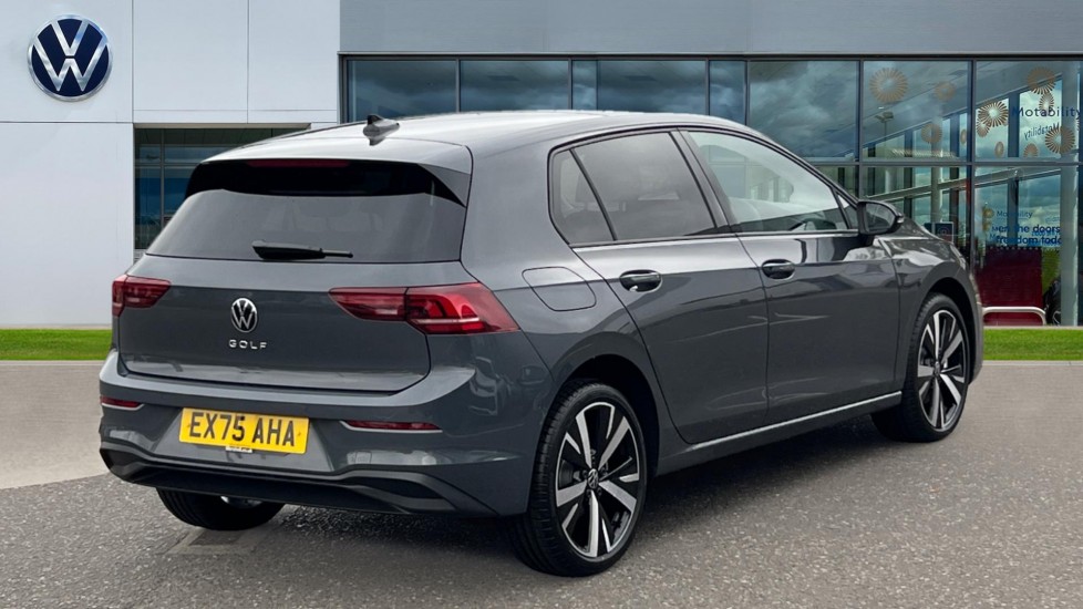 Used Volkswagen Golf 2025 for sale - 76870597: Photo 8