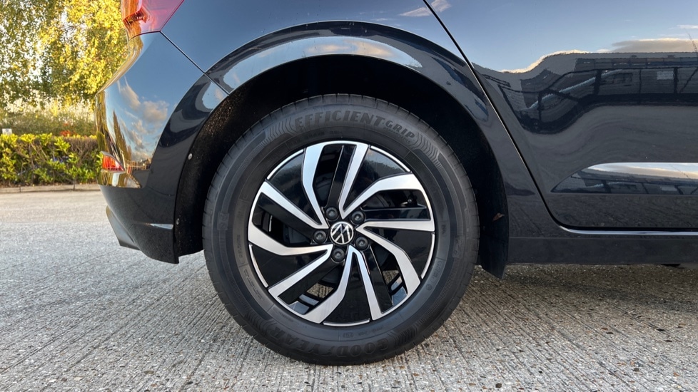 Used Volkswagen Polo 2023 for sale - 76366385: Photo 5