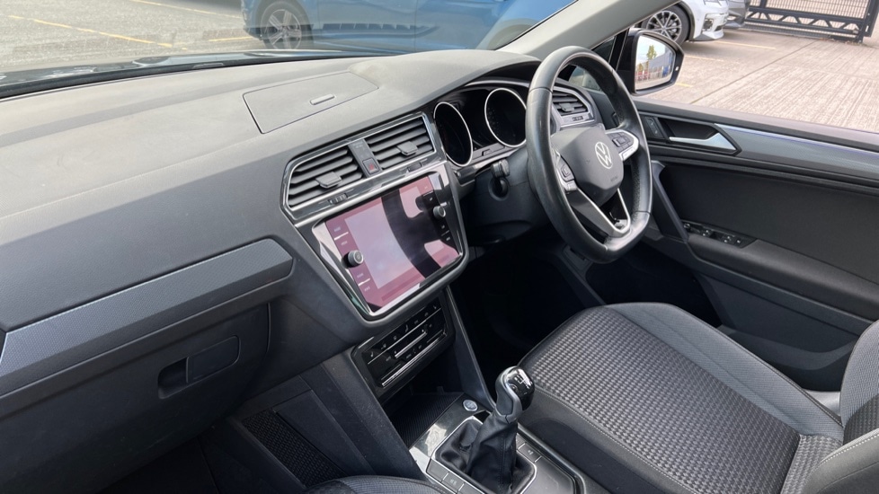 Used Volkswagen Tiguan 2022 for sale - 76168658: Photo 2