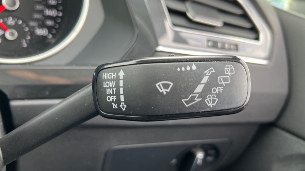 Used Volkswagen Tiguan 2022 for sale - 76168658: Photo 32