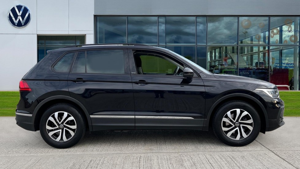 Used Volkswagen Tiguan 2022 for sale - 76168658: Photo 4