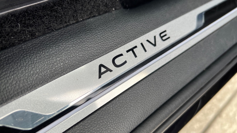 Used Volkswagen Tiguan 2022 for sale - 76168658: Photo 70