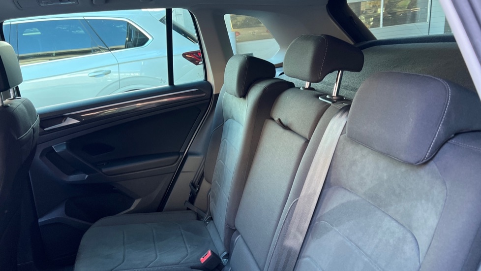 Used Volkswagen Tiguan 2021 for sale - 76872262: Photo 15