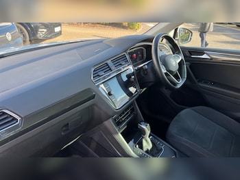 Used Volkswagen Tiguan 2021 for sale - 76872262: Photo