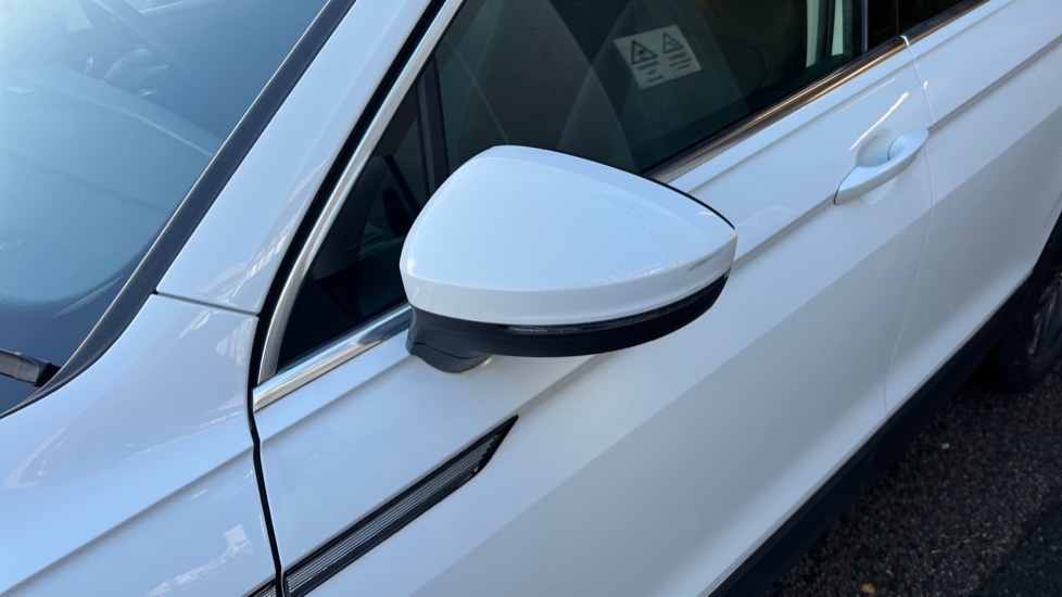 Used Volkswagen Tiguan 2021 for sale - 76872262: Photo 43