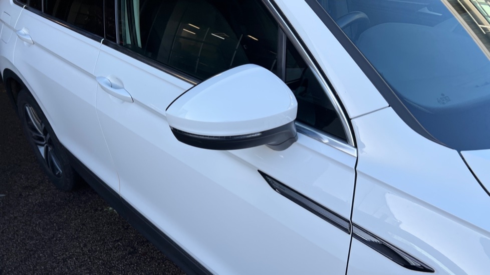 Used Volkswagen Tiguan 2021 for sale - 76872262: Photo 50