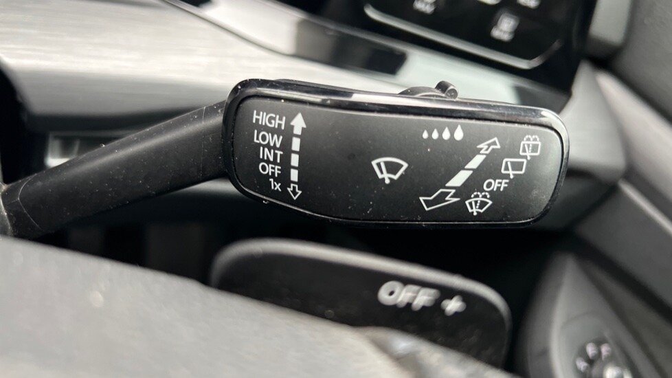 Used Volkswagen Golf 2020 for sale - 76717383: Photo 32