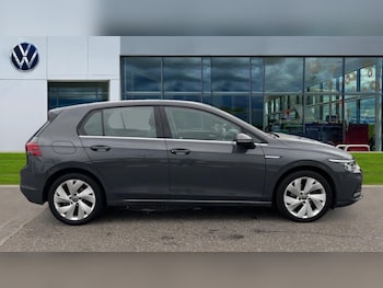 Used Volkswagen Golf 2020 for sale - 76717383: Photo