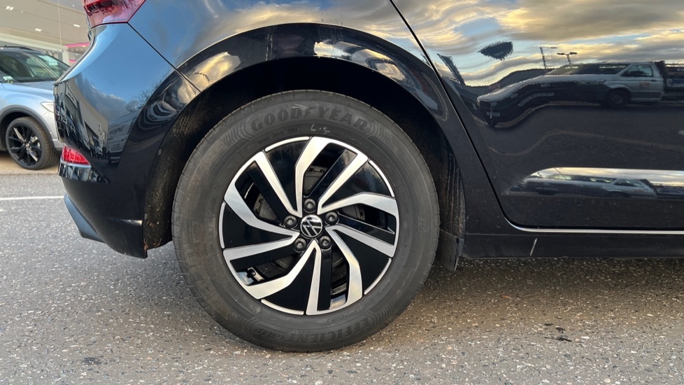 Used Volkswagen Polo 2023 for sale - 76874811: Photo 5