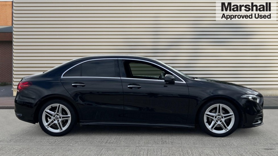 Used Mercedes-Benz A-Class 2020 for sale - 75996857: Photo 2