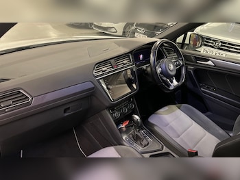 Used Volkswagen Tiguan 2020 for sale - 76873216: Photo