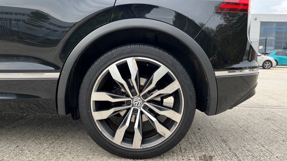Used Volkswagen Tiguan 2019 for sale - 76124597: Photo 19