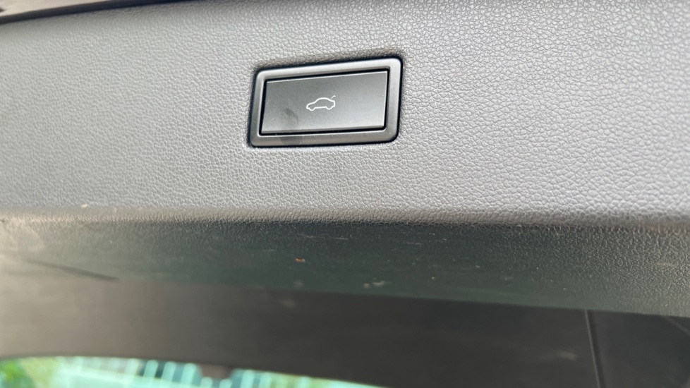 Used Volkswagen Tiguan 2019 for sale - 76124597: Photo 90