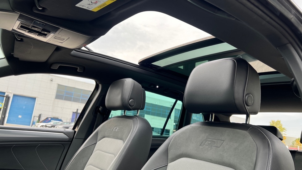 Used Volkswagen Tiguan 2019 for sale - 76124597: Photo 95