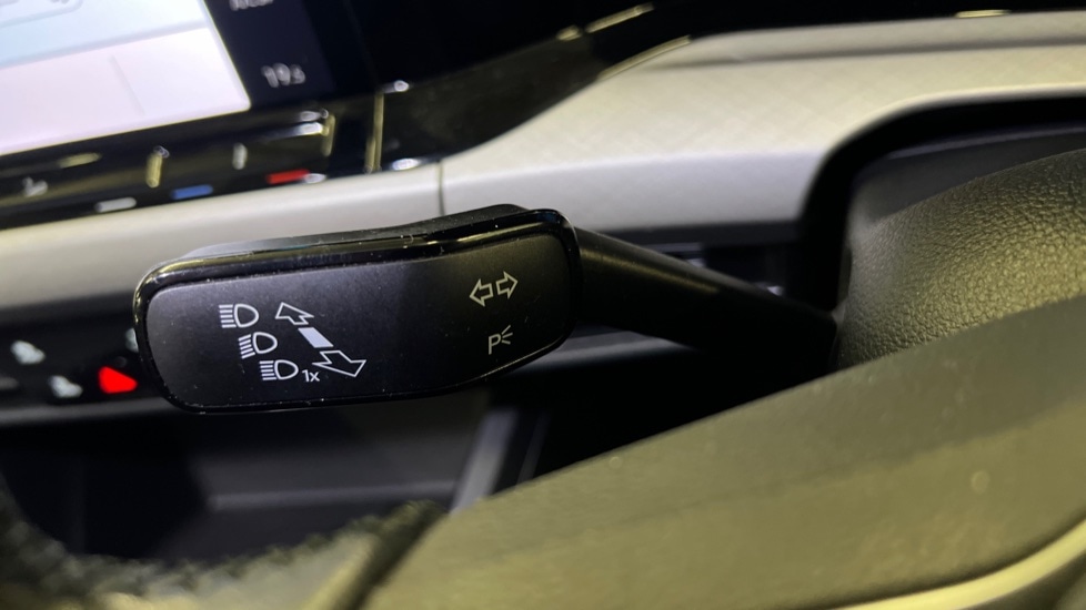 Used Volkswagen Golf 2023 for sale - 77010242: Photo 33