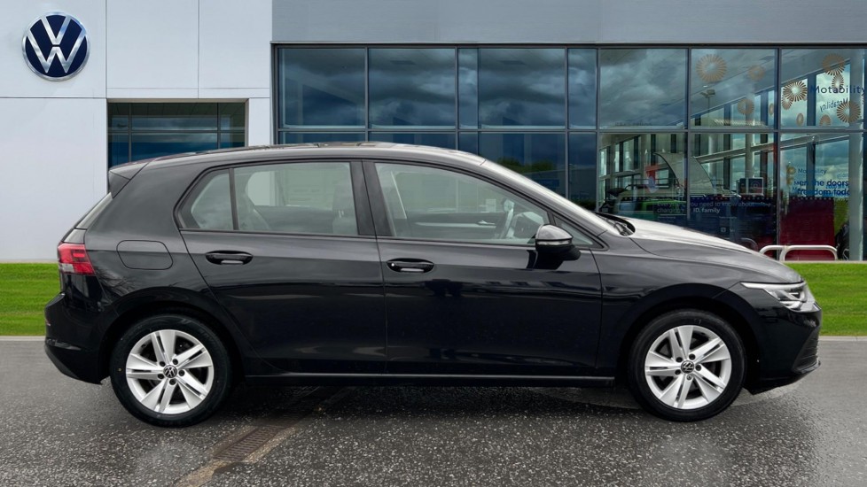 Used Volkswagen Golf 2023 for sale - 77010242: Photo 4