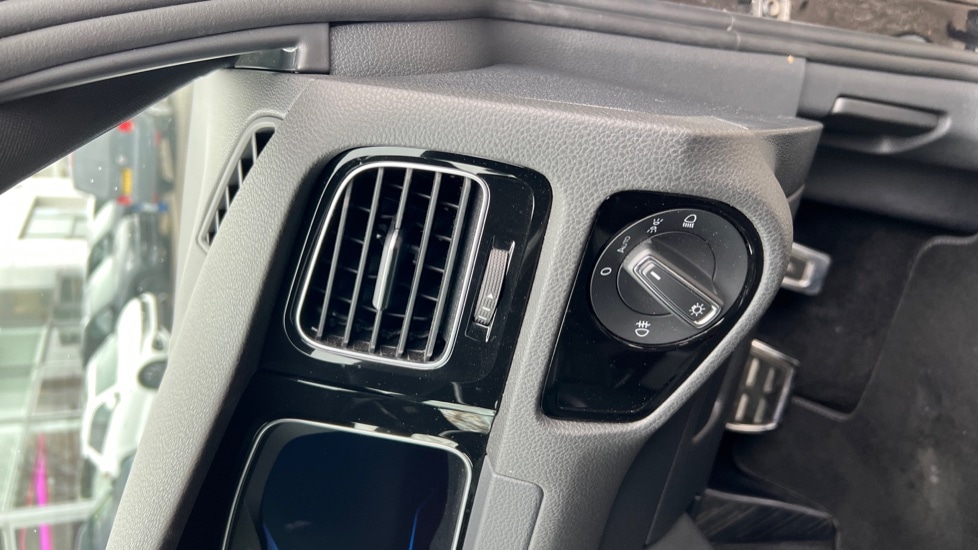 Used Volkswagen Golf 2017 for sale - 76869958: Photo 61