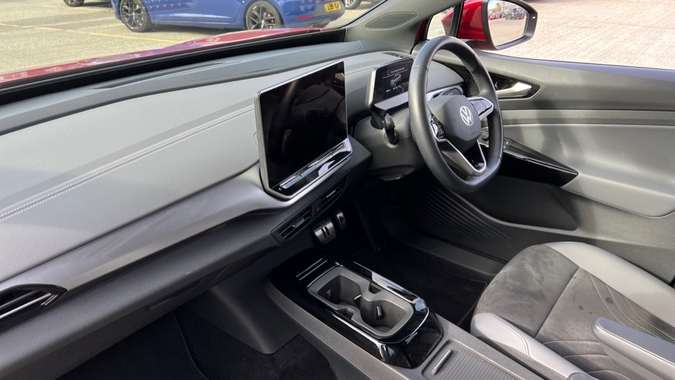 Used Volkswagen ID.4 2024 for sale - 76869474: Photo 2