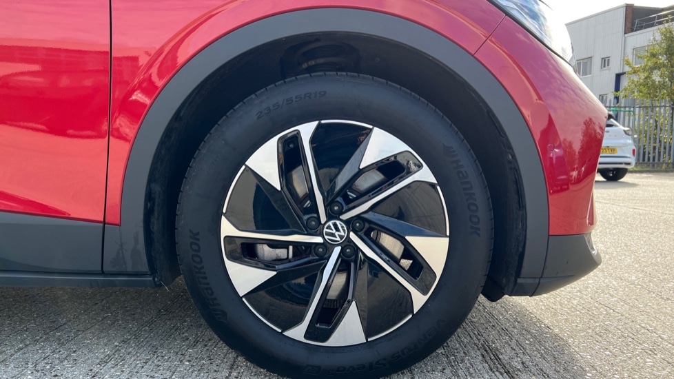 Used Volkswagen ID.4 2024 for sale - 76869474: Photo 20