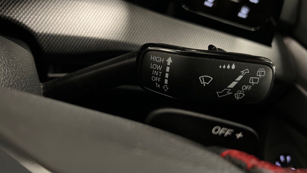 Used Volkswagen Golf 2025 for sale - 76563665: Photo 33