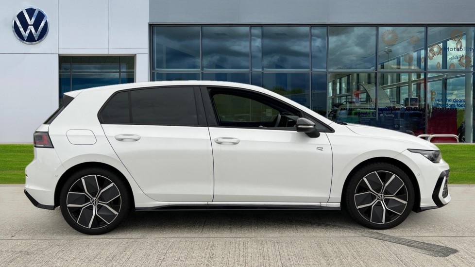Used Volkswagen Golf 2025 for sale - 76297279: Photo 4