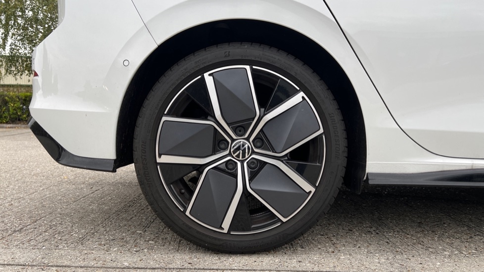 Used Volkswagen Golf 2025 for sale - 76297279: Photo 5