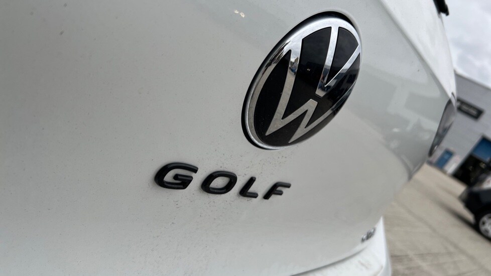 Used Volkswagen Golf 2025 for sale - 76297279: Photo 54