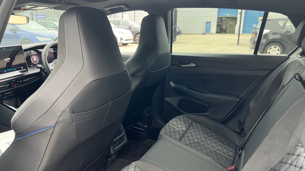 Used Volkswagen Golf 2025 for sale - 76297279: Photo 62