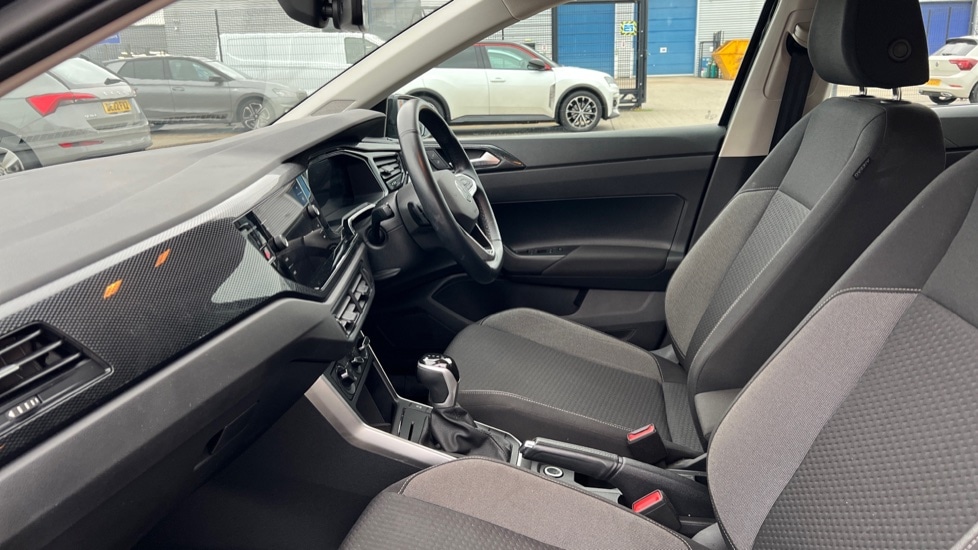 Used Volkswagen Polo 2024 for sale - 76872041: Photo 28