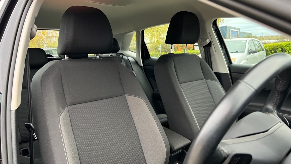 Used Volkswagen Polo 2024 for sale - 76872041: Photo 43