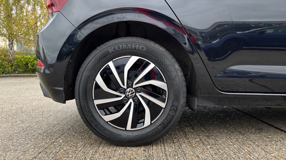 Used Volkswagen Polo 2024 for sale - 76872041: Photo 5