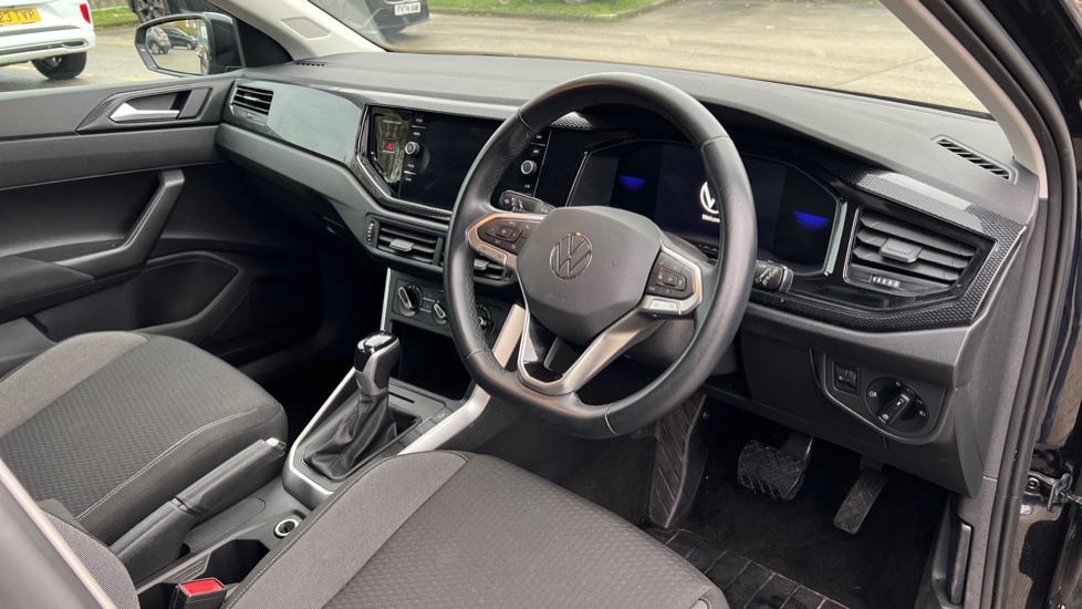 Used Volkswagen Polo 2024 for sale - 76872041: Photo 6