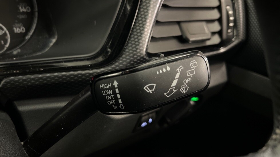 Used Volkswagen T-Cross 2022 for sale - 75902305: Photo 28