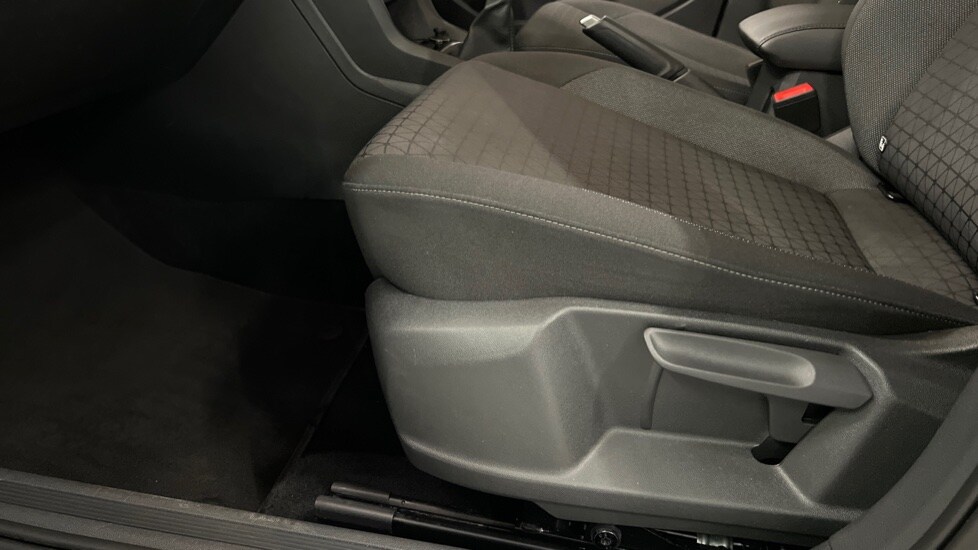 Used Volkswagen T-Cross 2022 for sale - 75902305: Photo 34