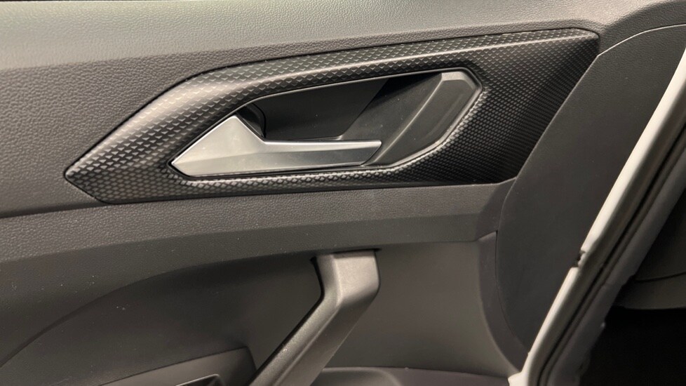 Used Volkswagen T-Cross 2022 for sale - 75902305: Photo 75